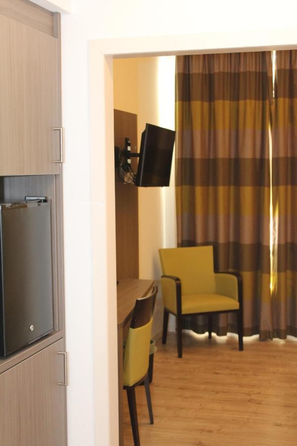 Mondo Hotel Tubize Kültér fotó